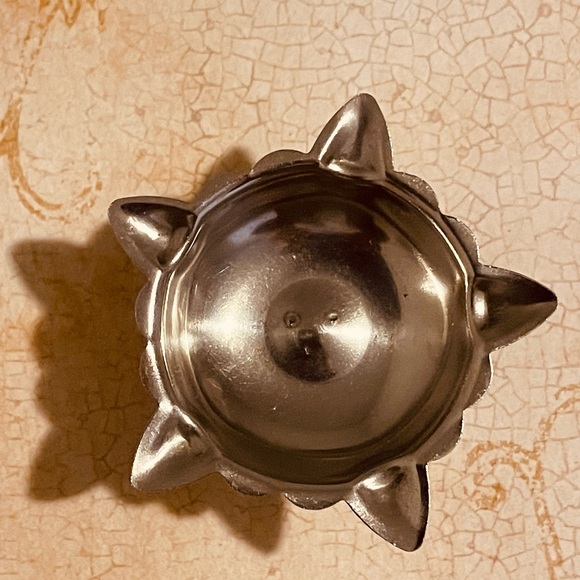 Meditation Hem Incense Gulab and Jasmine Incense Holder Diya in Stainless Steel - Picture 3 of 10